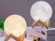 Đèn ngủ LED hình mặt trăng 3D